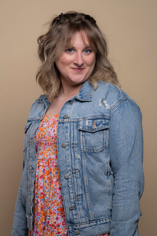 headshot of Abbey Nivens